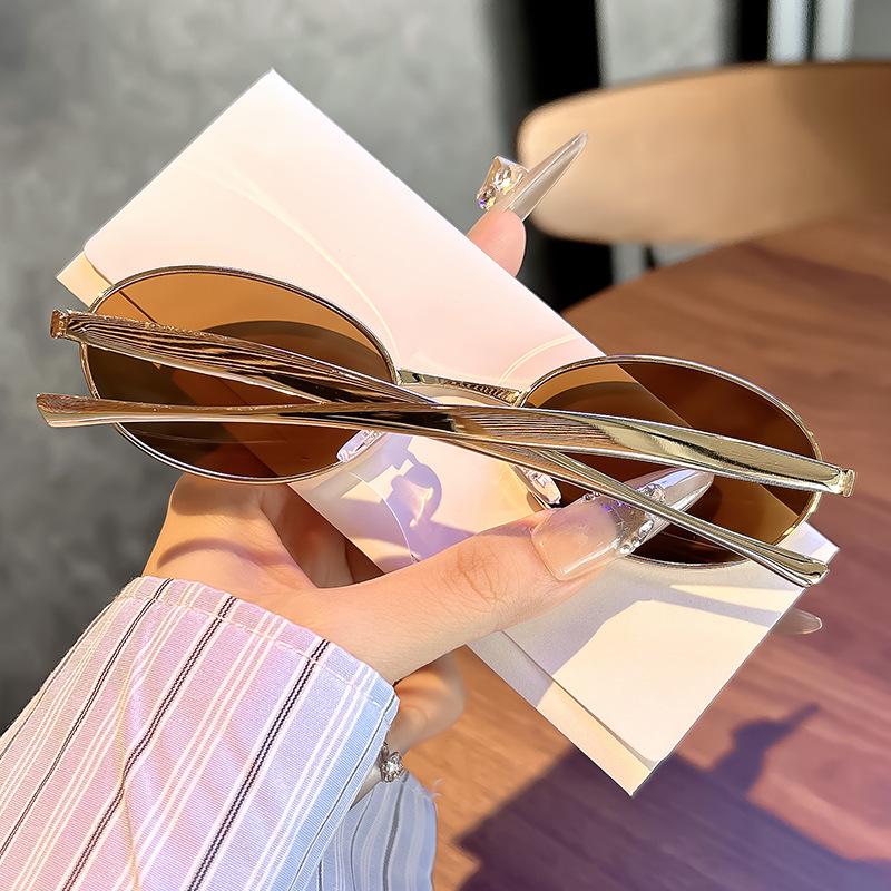 2025 Oval Metal Frame Sunglasses - European & American Fashion Street Style
