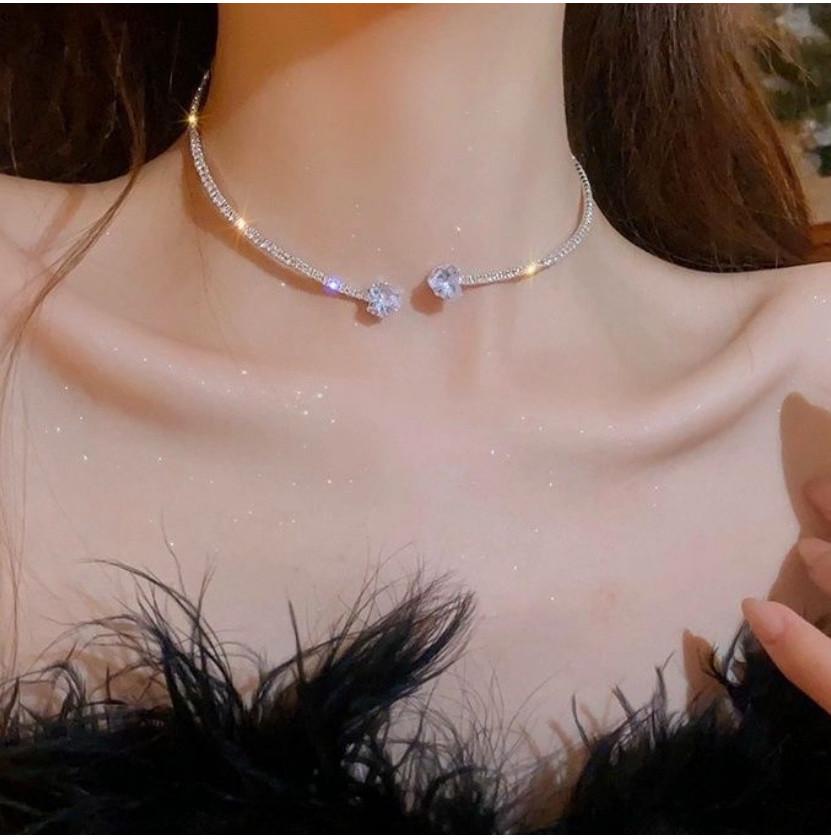 Chic And Stylish Heart Rhinestone Choker Necklace For Trendy Women In 2023