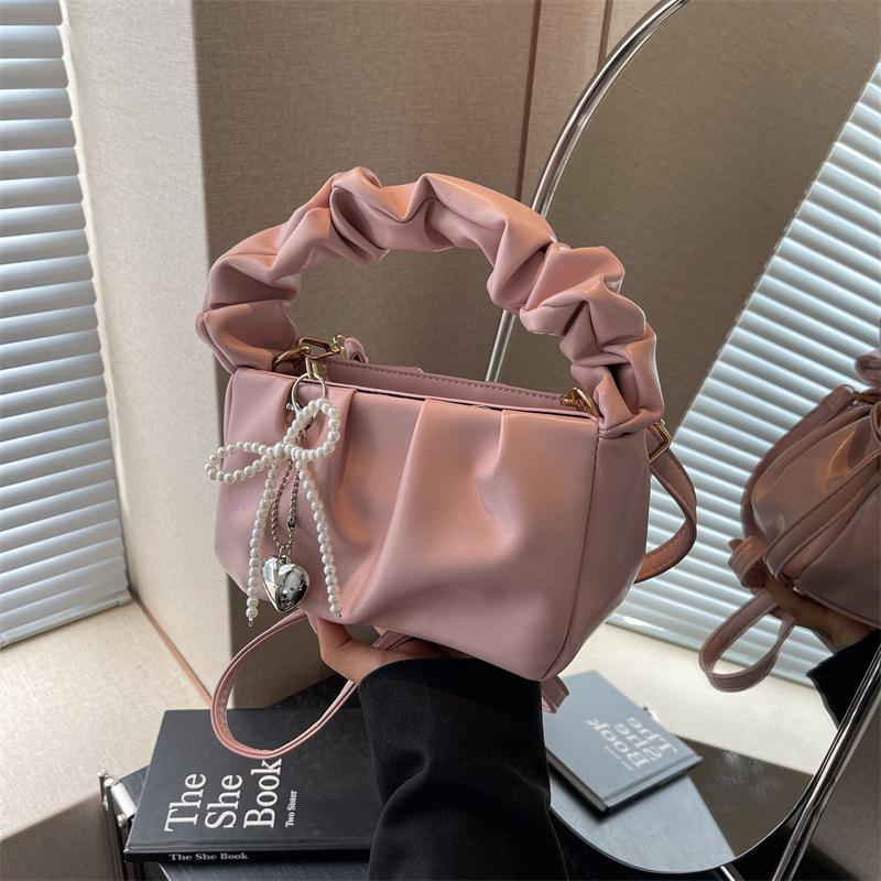 Casual Portable Shoulder Bag Women's New Versatile Messenger Commuter Bag