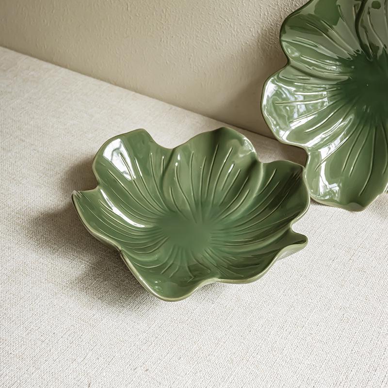 Nordic Irregular Ceramic 9-Inch Plate for Dining, Fruit, Candy, or Snacks