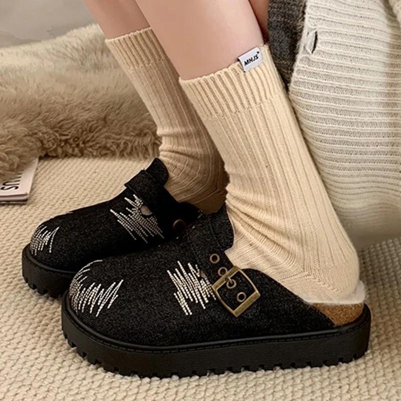 Módní zimní dámské pantofle Platformové dřeváky Venkovní teplé plyšové nazouváky Design spony Pantofle Pohodlné kožešinové Ležérní domácí obuv 35-40