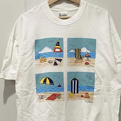 Vintage 90s The Sea Artist T-Shirt Retro Style