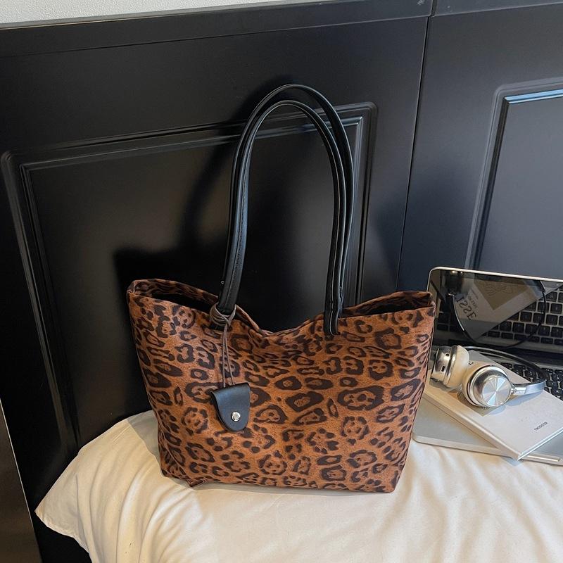 Suede Leopard Print Underarm Big Bag Women's 2025 Autumn New Fashion Large Capacity Tote Season Retro Messenger Bag