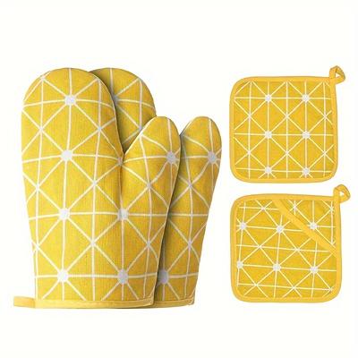 High Heat Resistance 4pcs Oven Gloves and Pot Holder Set, Super Thick Kitchen Extended Oven Gloves 500 Degrees