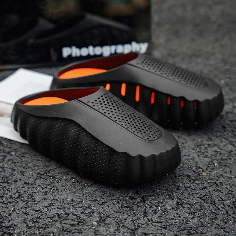 Men's Breathable Closed-Toe Summer Sport Slippers with Soft Sole and Foot Massage Feature