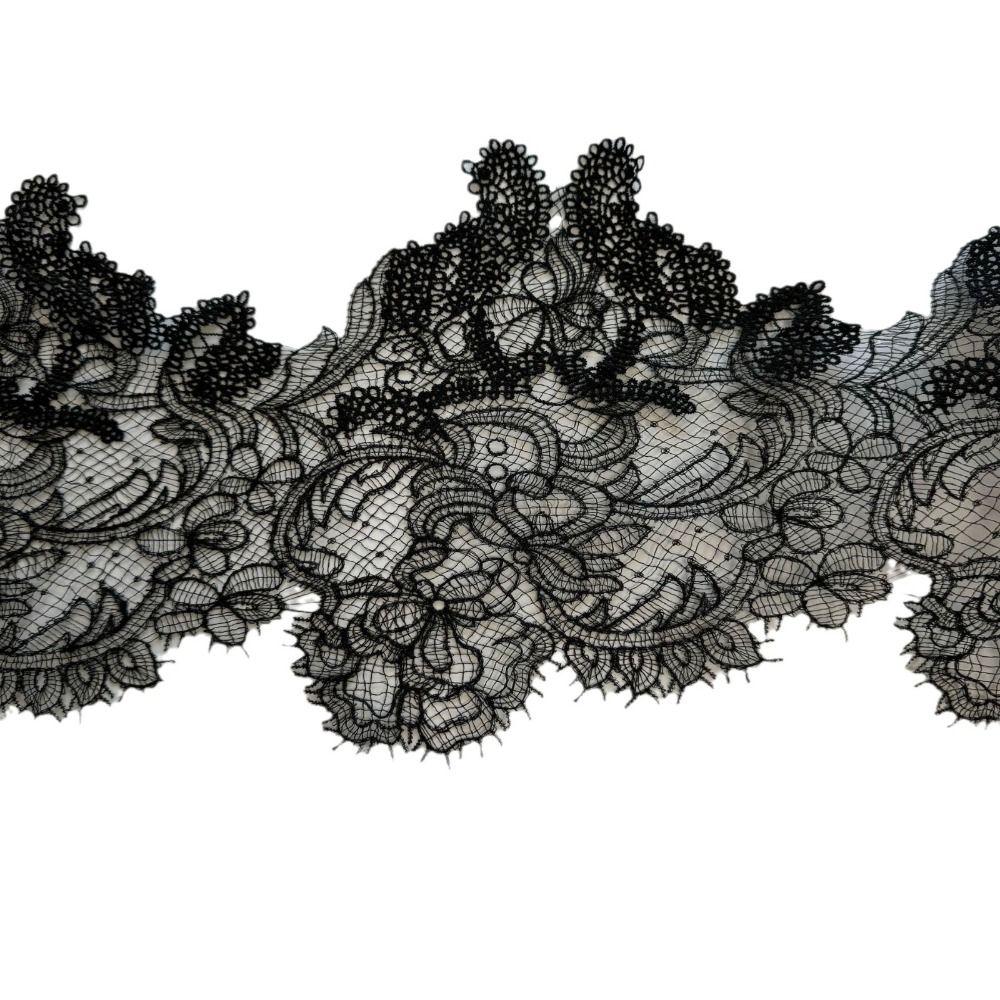 Krajka s vyšívaným zoubkovaným okrajem 1 yard Rybí hedvábná krajka Ruční práce Prolamovaná krajka Svatba