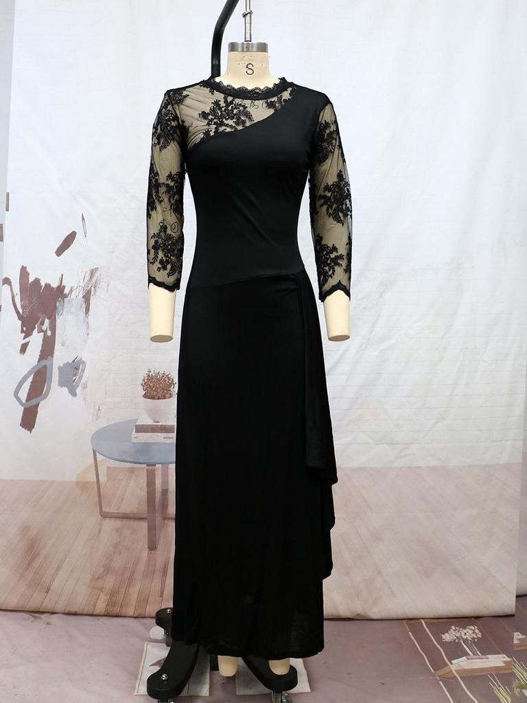 Elegant Lace See-Through Mid-Sleeve Wedding Dress