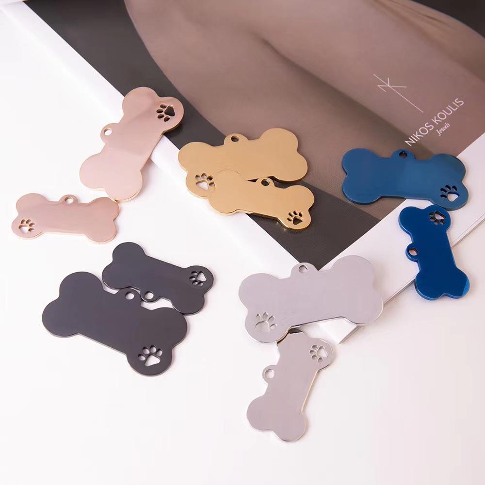 Gravierte Haustier-Namensmarke aus Titanstahl für Hunde & Katzen - Samojede Design