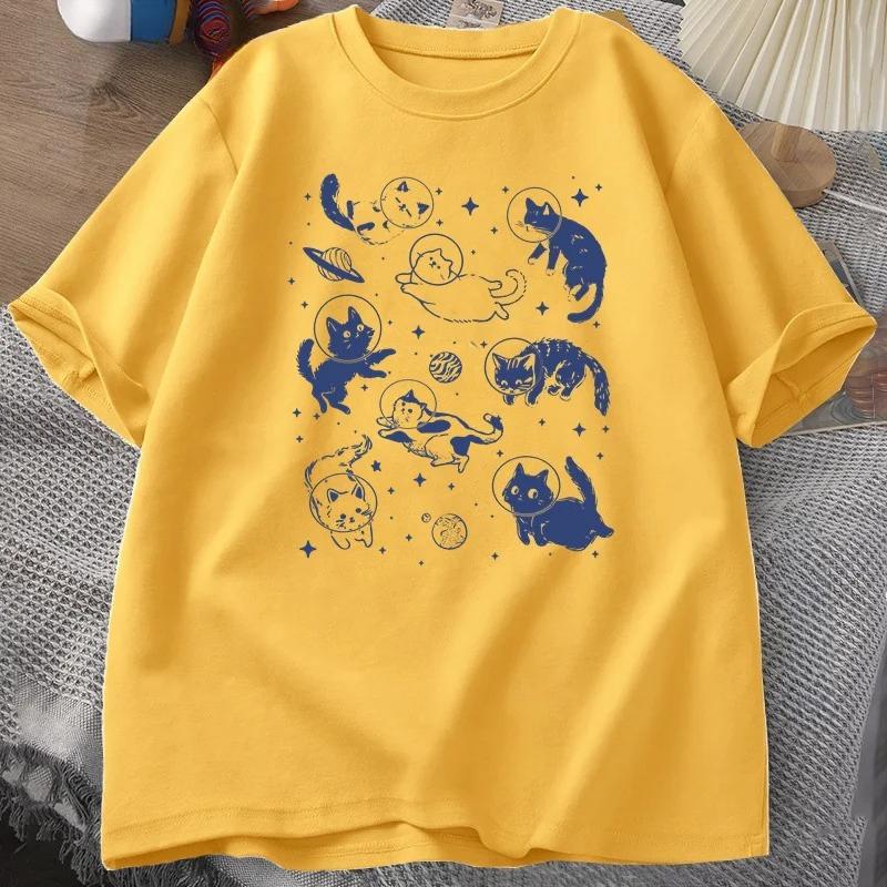

Retro Cats in Space 90s Graphic T Shirts Vintage Astronaut Cats T-Shirt Funny Kitten Tshirt Print Comfortable Round Neck T Shirt 4XL