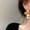 Elegant Natural Imitation Pearls Earrings For Women Vintage Golden Petals Flower Drop Earring Jewelry For Party Wedding