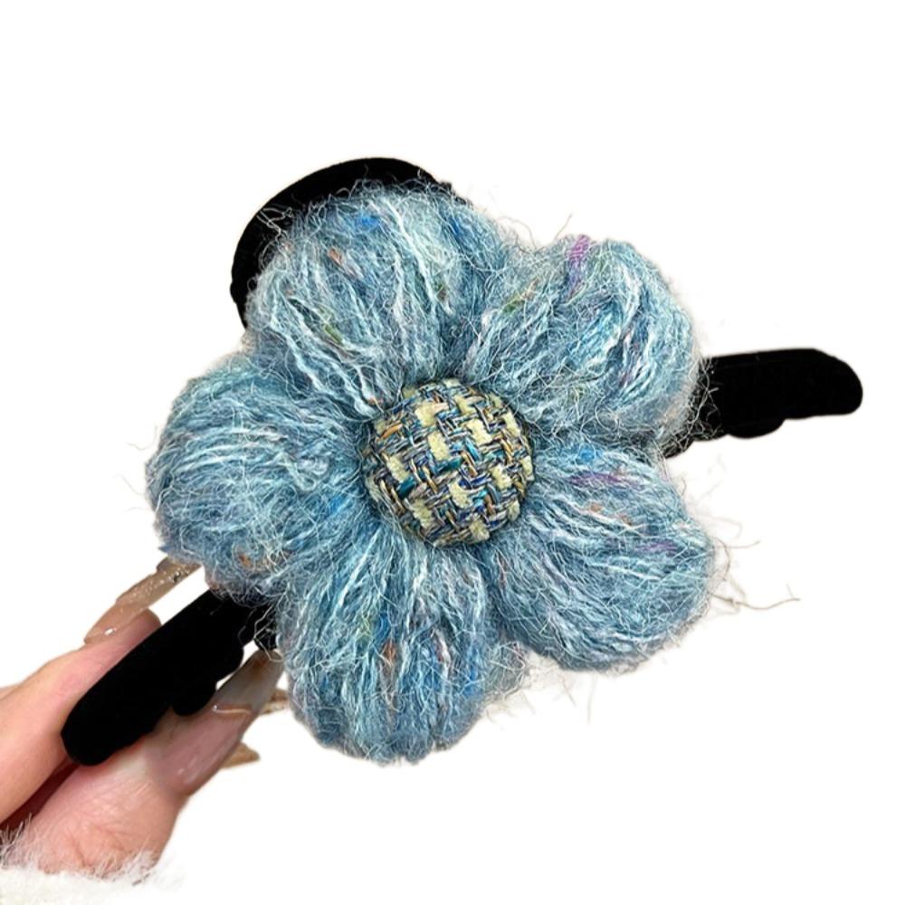 

Handmade Hair Clips Plush Flower Hair Accessories New Shark Clip for Women синій