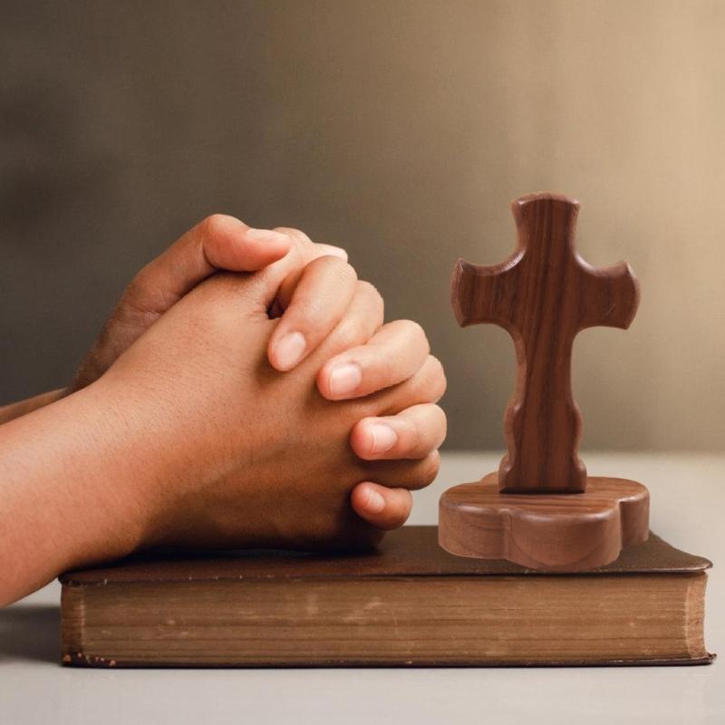 Natürliches Walnussholz Religiöses Stehkreuz Ornament mit abnehmbarem magnetischem Ständer Kirche Zuhause Ostern Glaube Handwerk