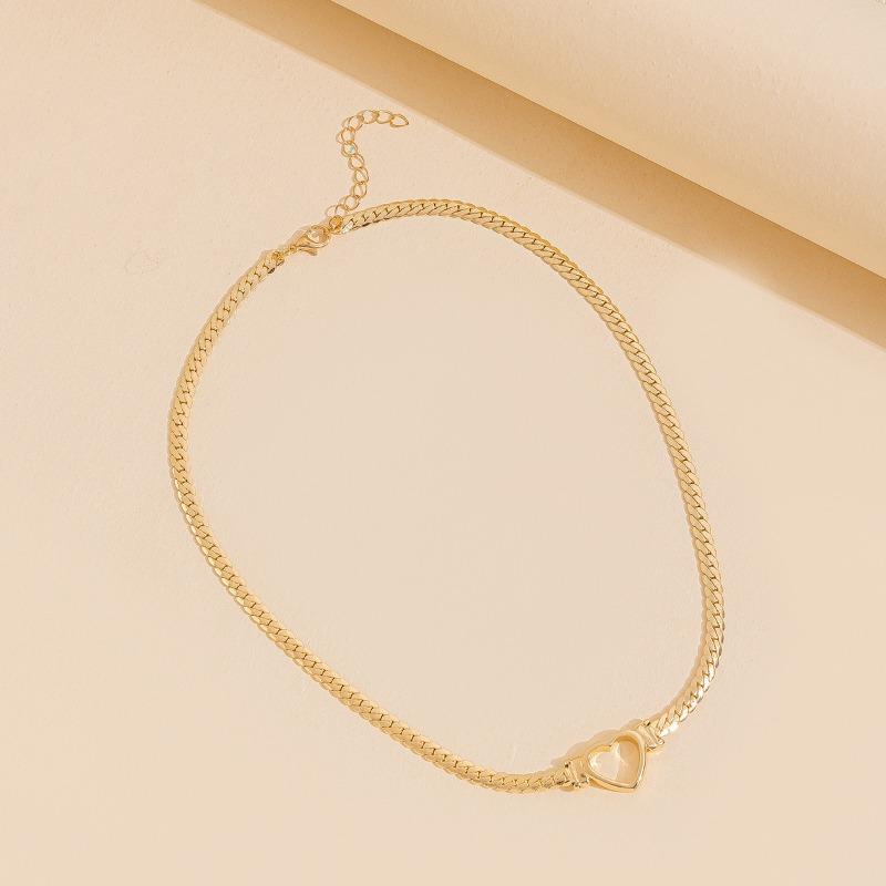 Love snake bone chain metal collarbone chain female hollow heart pendant niche light luxury high-end necklace