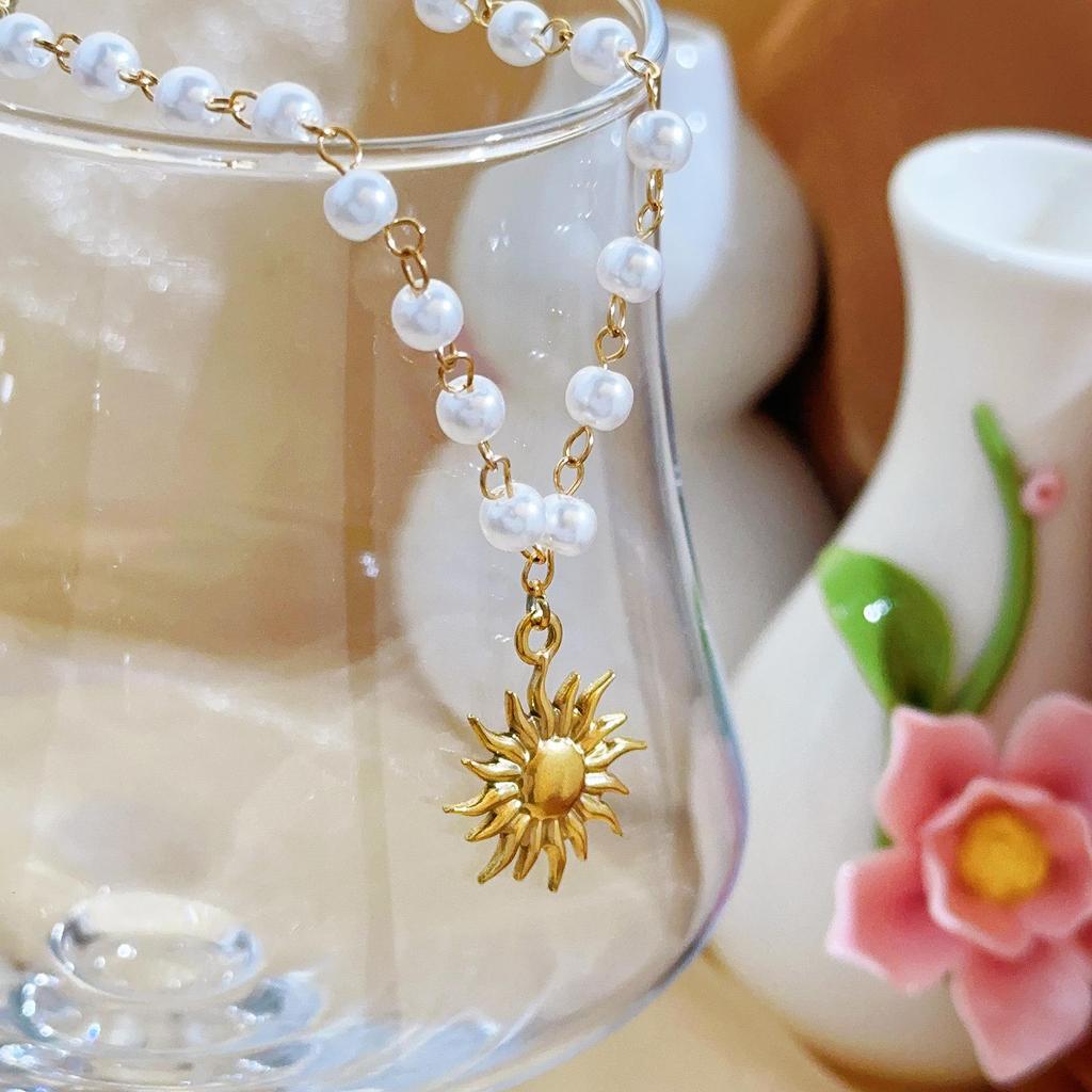 Sunflower Pearl & Gold-Plated Titanium Steel Necklace for Women - High-End European/American Style Choker with Pendant