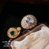Anello Farah con Pietra Preziosa Curva, Antico, Placcato Oro 18K, Smeraldo Convesso, Anello in Zircone