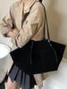 Borsa a Spalla da Donna con Ala Opaca Autunno/Inverno: Grande Capacità, Design di Nicchia Francese di Alta Gamma
