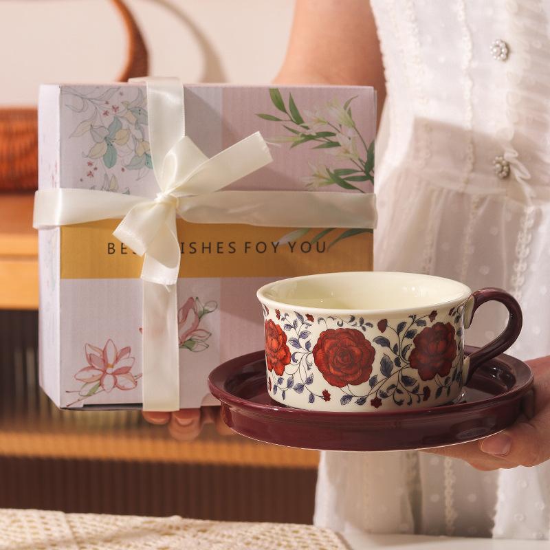 Medieval ceramic coffee cup and saucer set, high-end gift box, light luxury afternoon teacup, free gift for girls