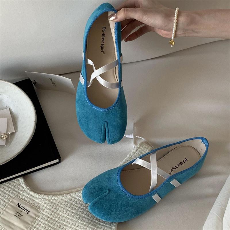 Fashion IPPEUM Tabi Sneakers Shoes Red Ballet Flats Women 2025 New Split Toe Ballerina Flat