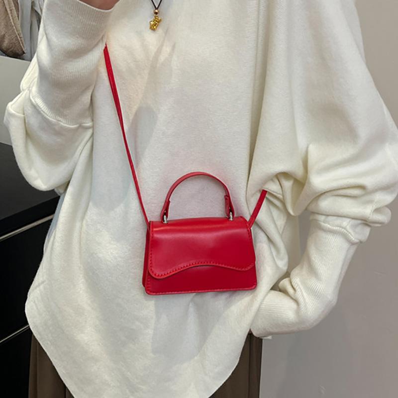 Fashion Women's New Flip Small Handbag Solid Color Shoulder Bag Minimalist Womens Crossbody Bag Soft PU Leather Small Square Bag