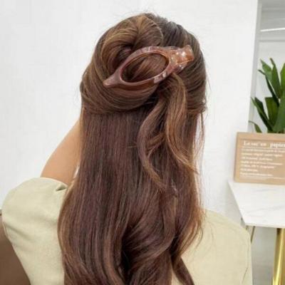 Mno Hochsteckfrisur halb hochgesteckt durchstechen Blatt Haarspange