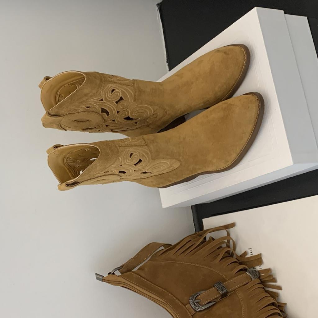 2025 Autumn New But Knee Pointed Knight Boots Thick Heel High Boots Fashion Versatile Sleeve Boots