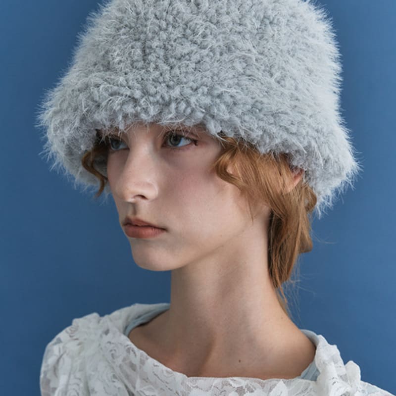 

poesiedame MEATEL HAT IN BLUE WING single type