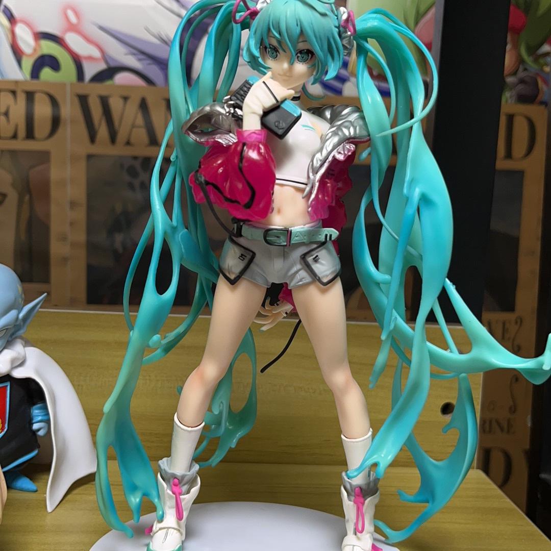 

Hatsune Miku Красивая девушка Модные фигурки певиц Модель игрушки Красивая девушка no box
