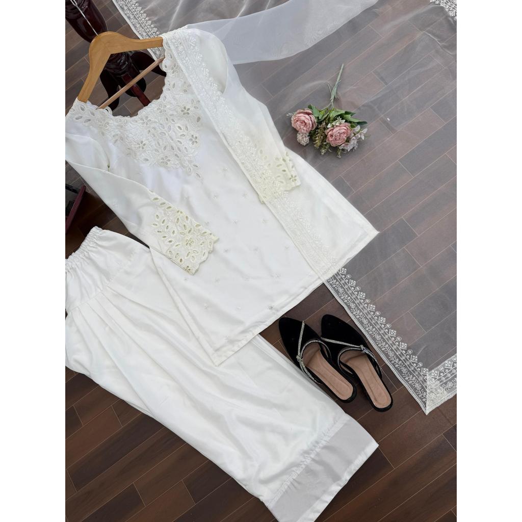 Beautiul Pakisatni Farshi Salwar Suit Indain Bollywood Desigenr Salwar Kameez