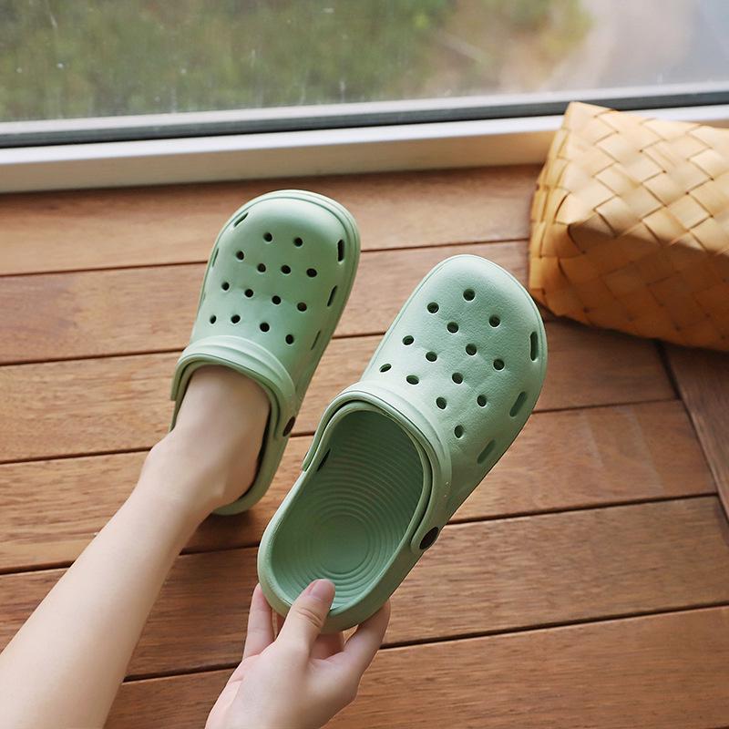 Women's Summer EVA Foam Non-Slip Clog Sandals - Closed Toe, Two-Way Wear, Step-On Comfort.