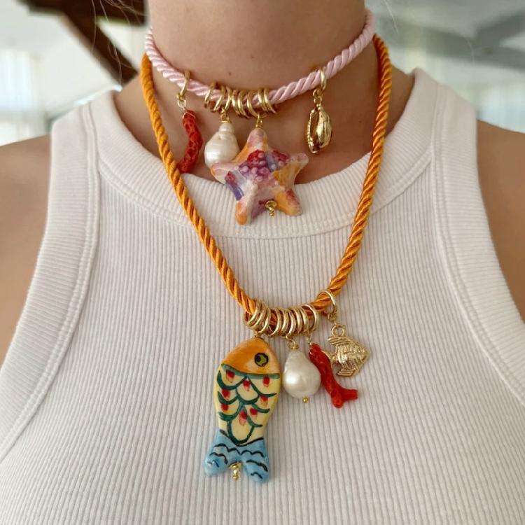 Versatile Oceanics Resin Pendant Necklace Adjustable Chain Designs Ideal for Swimwears and Holiday Accessories