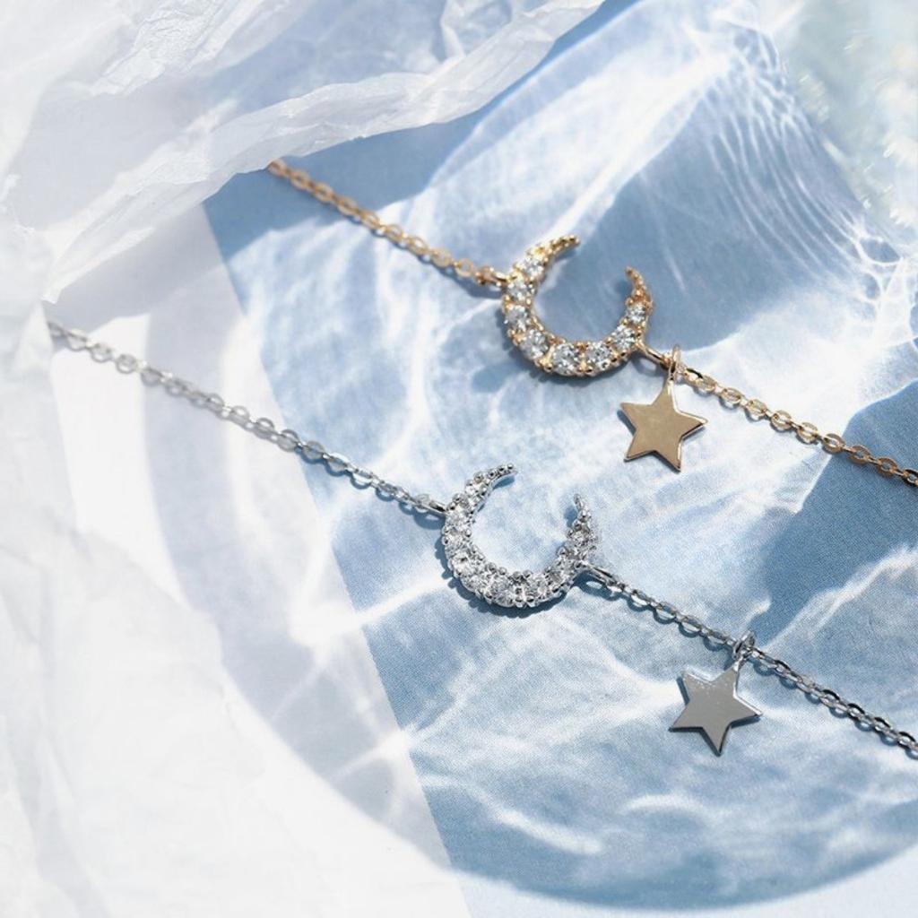 Star Moon Collarbone Chain Women'S Necklace Women'S Lamp Luxury Niche Simple Temperament Design Sense Ins Premium