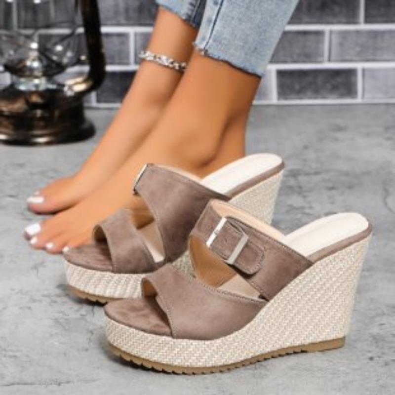 Summer new thick-soled wedge sandals cross-border foreign trade large-size fashion and leisure versatile one-word buckle sandals women