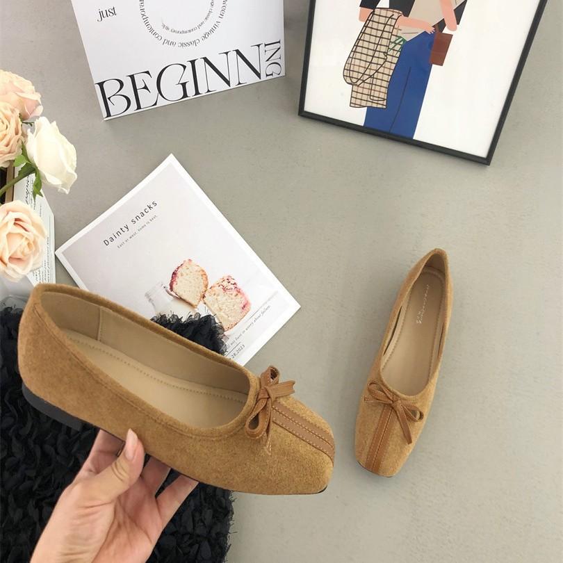 2025 Square Head Shallow Mouth Single Shoes Women's Autumn New Korean Version Bow Gentle Retro Grandma Shoes Soft Flat Beanie Shoes