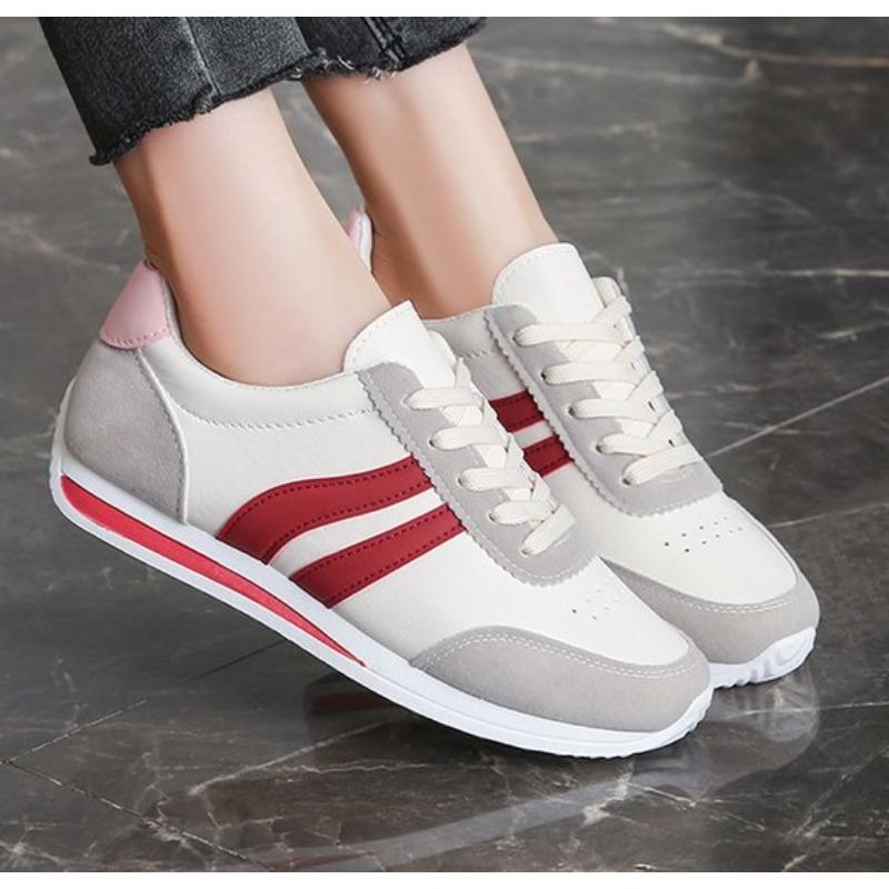 New Women Casual Walking Shoes Flat Lace Up Leather Flat-Bottomed Female Sneakers Vulcanized Shoes Plus Size 42
