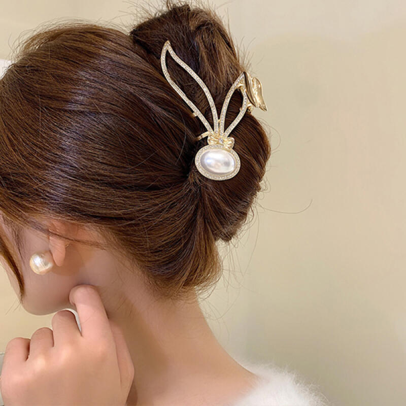 Fresh Unique Rabbit Pearl Metal Hair Clip gold