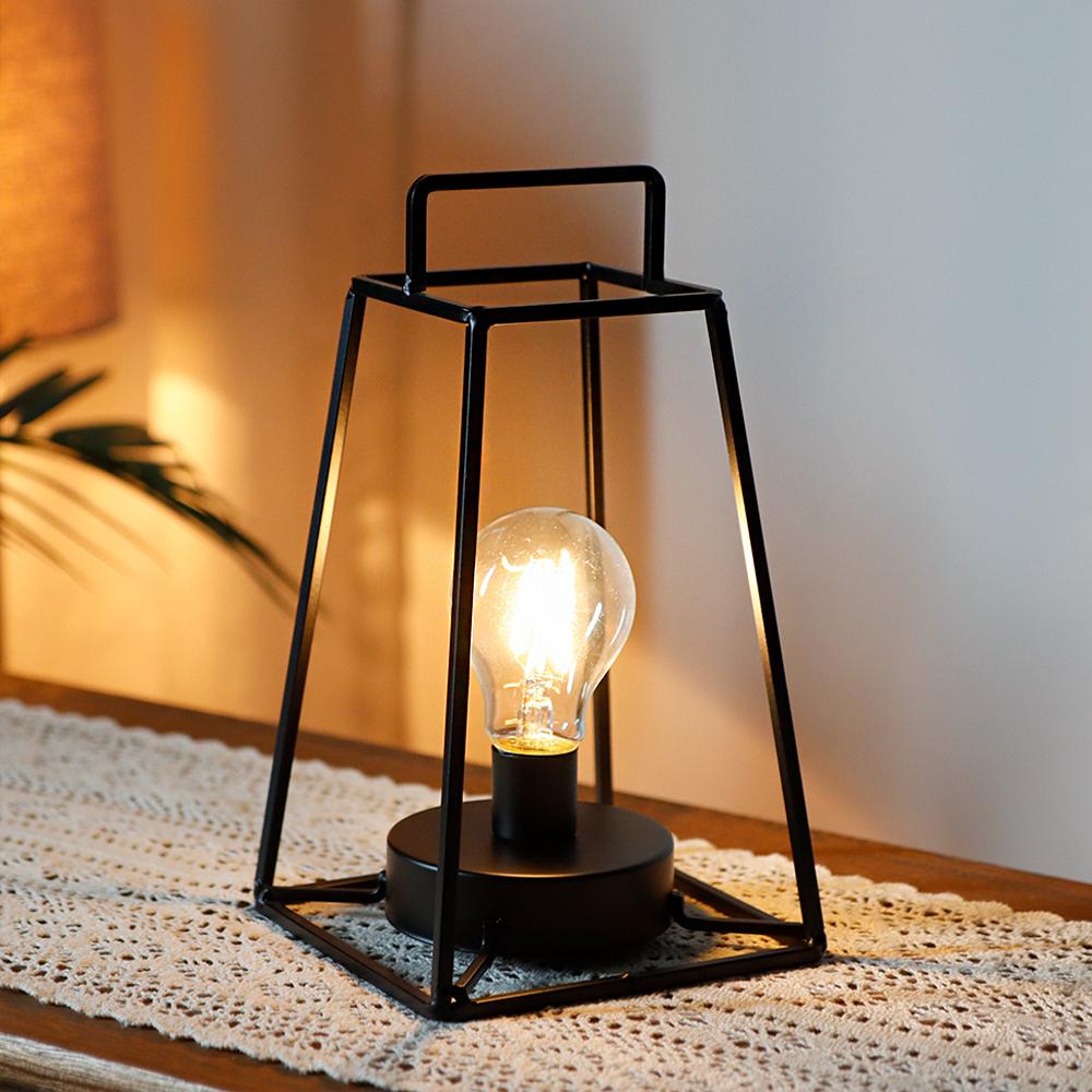 Simple Design Led Cordless Table Lamp Battery Operated Bedside Lamp Black Metal Portable Nightlight for Decoration and Gift