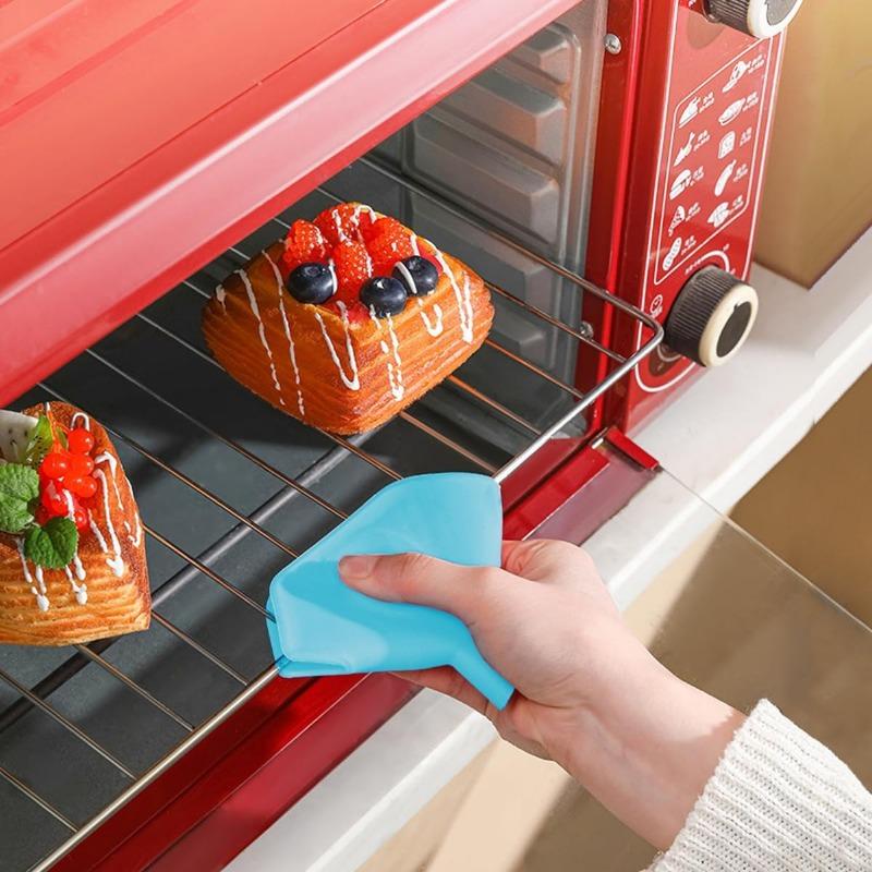 Multifunctional Silicone Funnel Set with Insulation Clamp - Fan-Shaped Aperture Funnel & Anti-Scalding Clip for Kitchen Dishes, Easy To Use