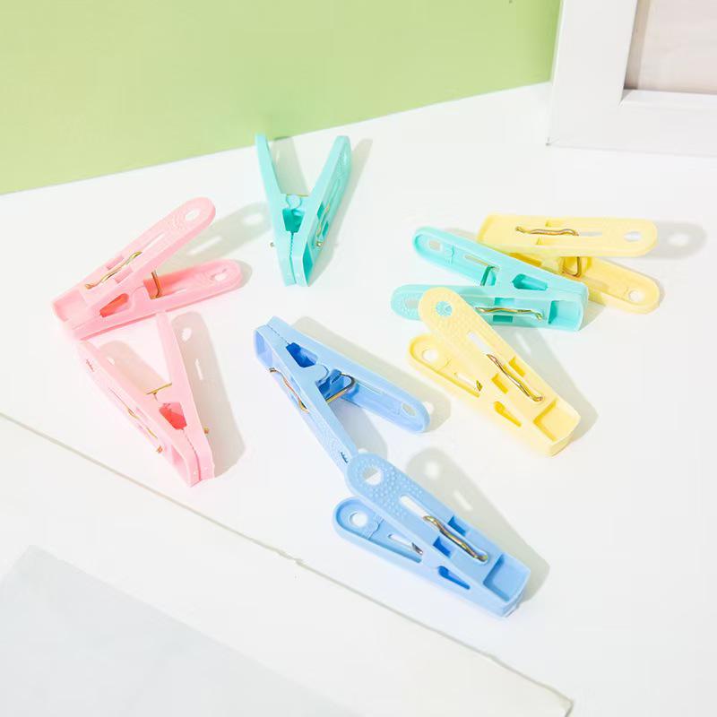 Colored Windproof Plastic Clothes and Socks Pegs