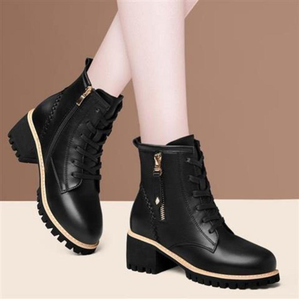 Women Shoes Boots Ankle  New Autumn British Wind Genuine Leather Thick With Fur Ladies Short Boots Motorcycle Heels Boots