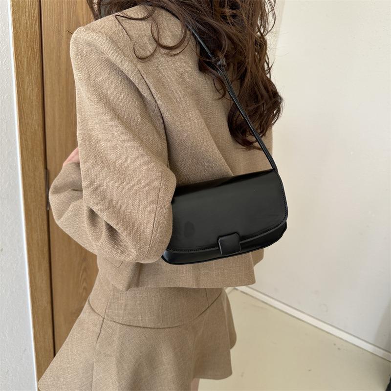 Fashion Versatile Temperament Women's Bag New Simple Casual Shoulder Bag Solid Color Flip Simple Messenger Small Square Bag