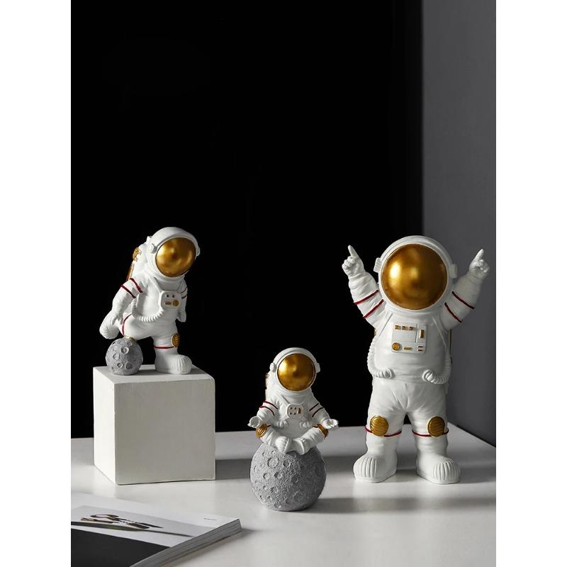 Nordic Modern Astronaut Miniature Figurines Resin Craft Home Fairy Garden Desk Decoration Furnishing Articles Room Accessories
