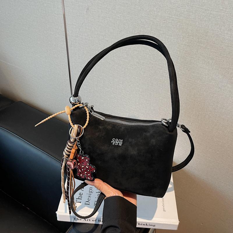 Hand bag women's 2025 new trendy light luxury niche high-end shoulder bag popular retro messenger bucket bag