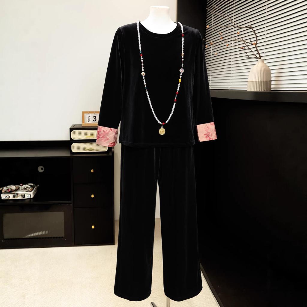 Elegant Golden Velvet Vest Top Set for Middle-Aged and Elderly Women - Chinese National Style Three-Piece with Dignified Sophistication