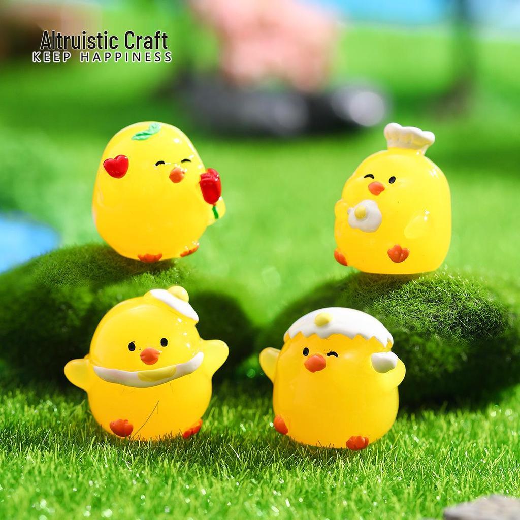 High-End Resin Micro Landscape Chicken Ornaments