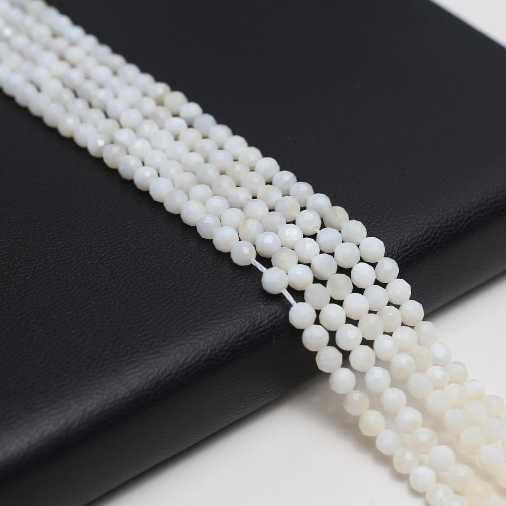 Přírodní sladkovodní mušlové korálky Bílé fasetované korálky 2-4mm Pro výrobu šperků DIY Náhrdelník Náramek Náušnice Doplněk Délka 38cm