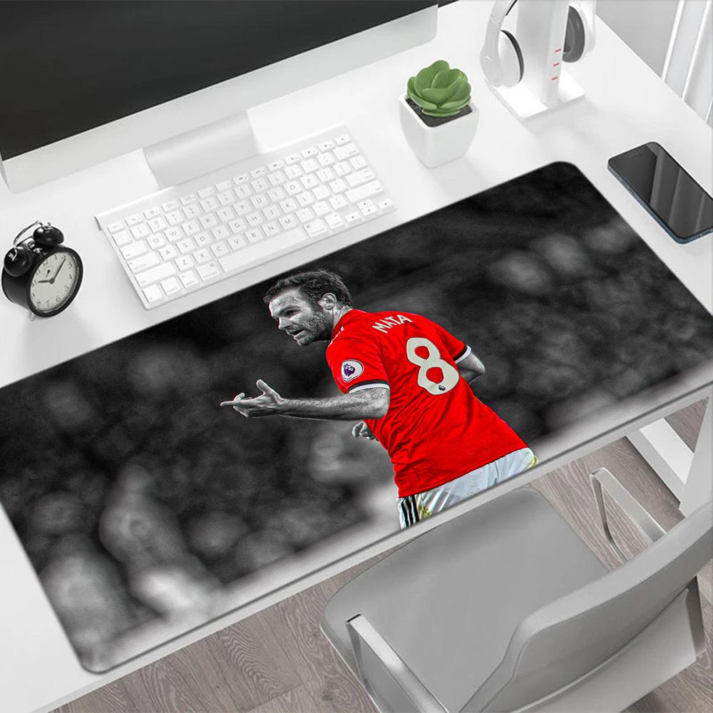 Tapis de Souris Gaming Man United Gros Plan Tapis de Souris de Bureau Tapis de Souris de Bureau Base en Caoutchouc Antidérapante Cadeau Parfait pour les Joueurs