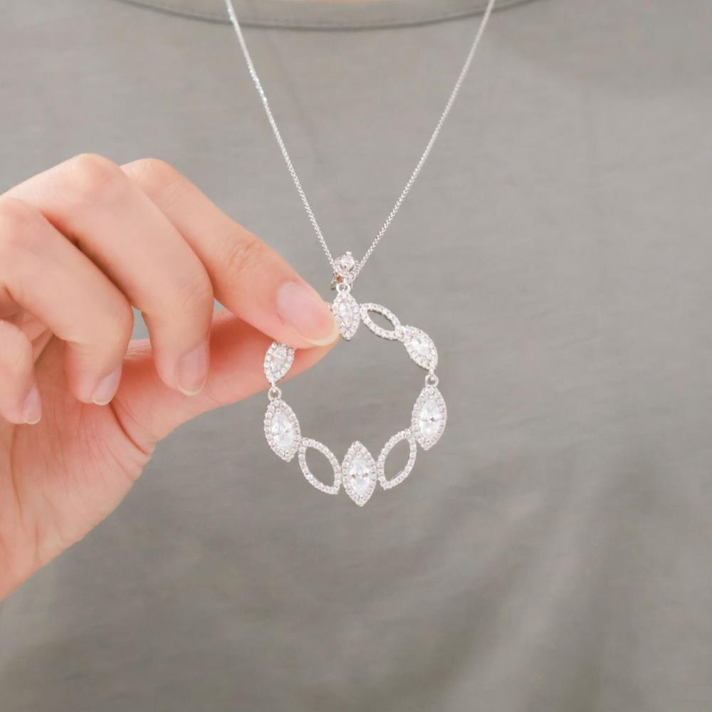 

Women s Luxury Gorgeous Crystal Cubic Pendant Long Necklace