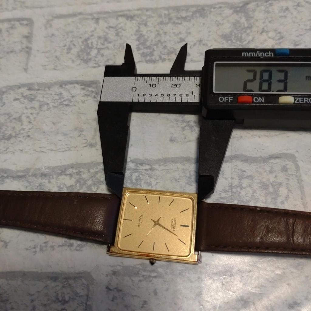 Used Working New Battery SEIKO Seiko Quartz Dolce Men's Watch Gold Square Tank Vintage