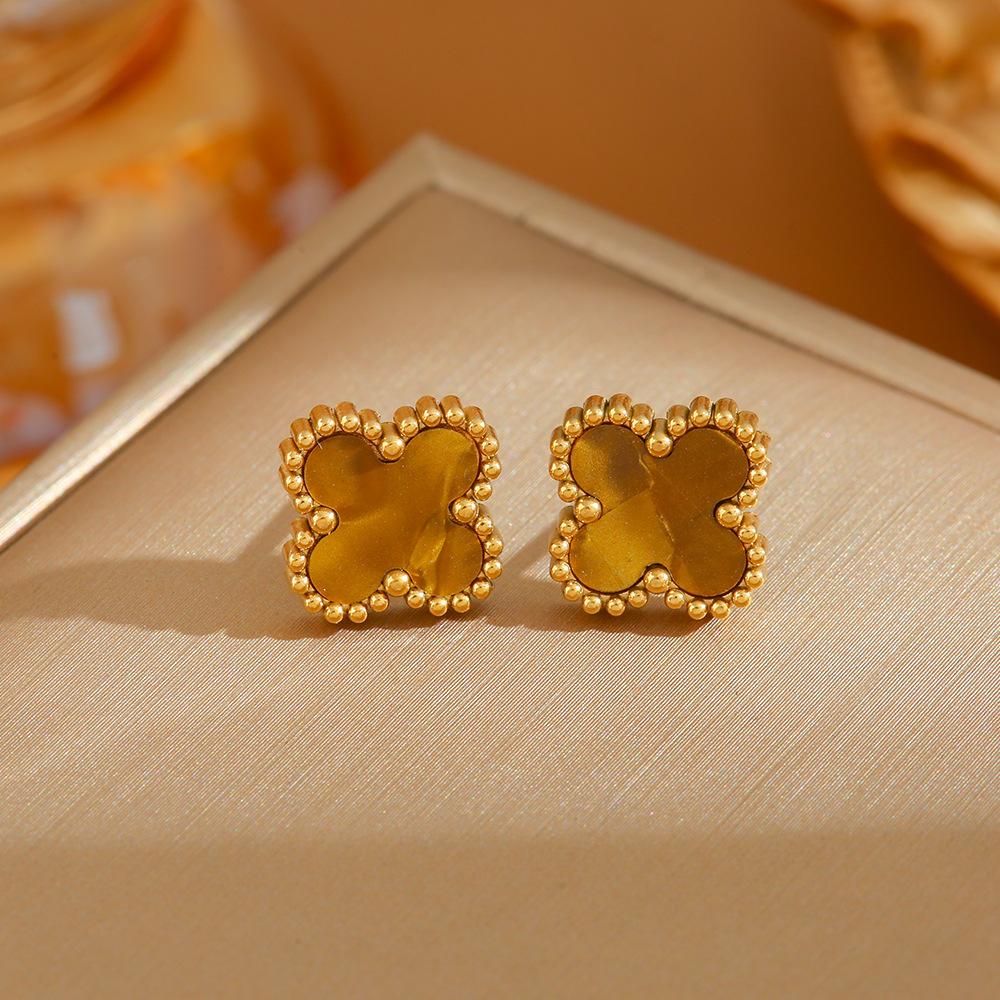 Stunning Four-Leaf Clover Titanium Steel Earrings - Fade-Free, Fashionable, Simple, Versatile, and High-End Mother-of-Pearl Jewelry