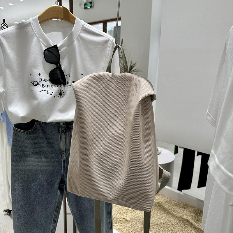 Grid Backpack Light Air Sense Travel Commuting Sports Backpack Simple Leisure Backpack